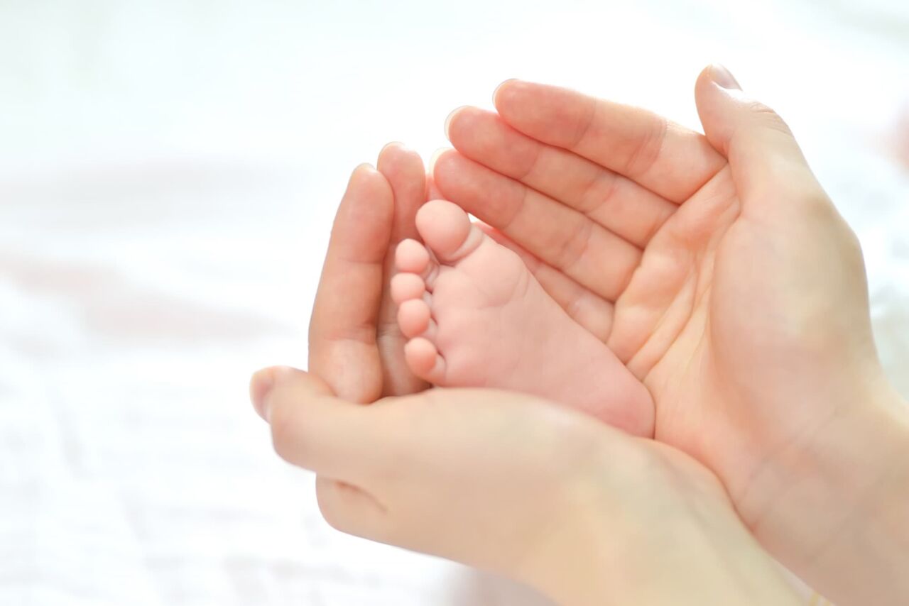 1 Aylık Bebek Neler Yapar? Bebeğinizin İlk Ayındaki Gelişim